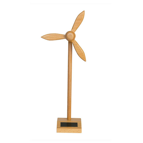 Eolienne en bois naturel