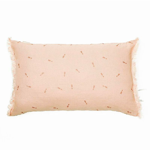 Housse de coussin en lin rose frangée